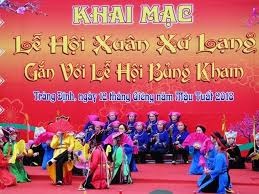 Khai_mac_Le_hoi_Xuan_xu_Lang