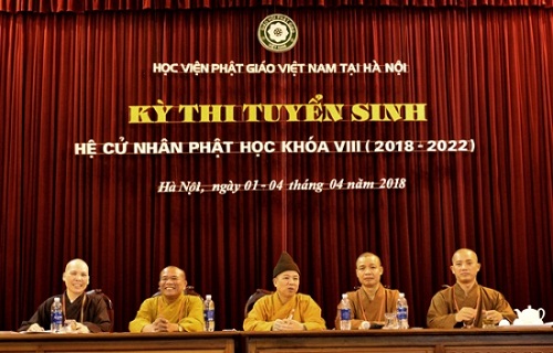 Hon_400_tang_ni_thi_vao_Hoc_vien_Phat_giao_Viet_Nam_tai_Ha_Noi