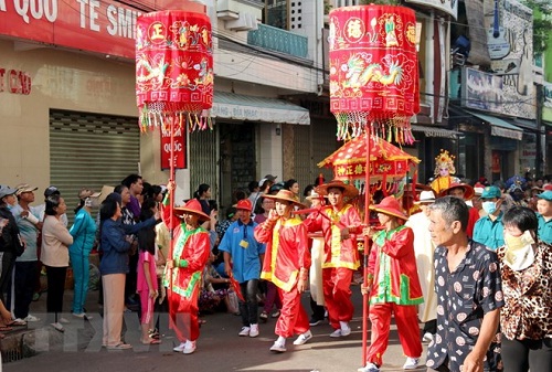 Dac_sac_Le_hoi_Nghinh_Ong_Quan_Thanh_De_Quan_o_Binh_Thuan