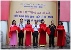 Khai_mac_trung_bay_co_vat_thoi_Dong_Son__Dinh_Le__Ly__Tran__Hau_Le_va_Nguyen