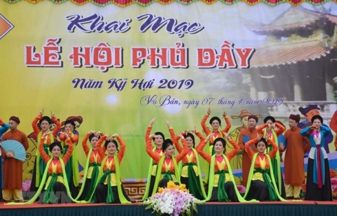 Nam_Dinh__Le_hoi_Phu_Day_gan_voi_bao_ton__phat_huy_tin_nguong_tho_Mau