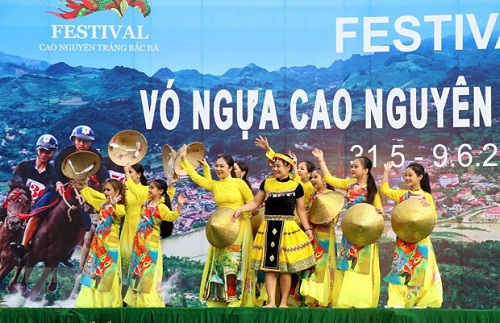 Khai_mac_festival_vo_ngua_cao_nguyen_trang_Bac_Ha_nam_2019