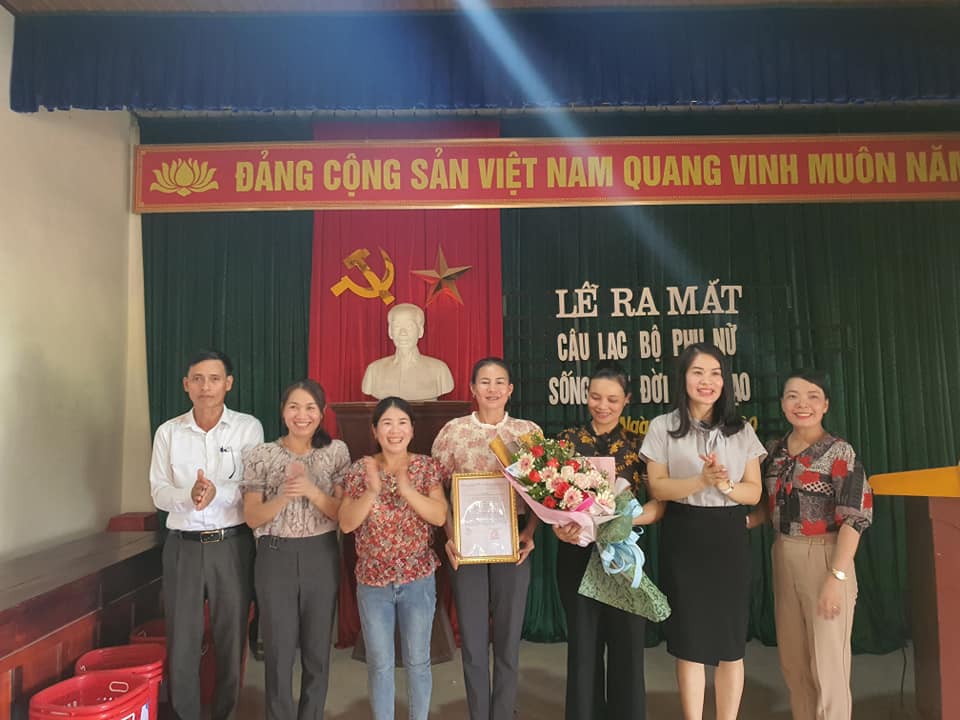 Xa_Khanh_Vinh_Yen_huyen_Can_Loc_ra_mat_CLB_Phu_nu_song_tot_doi_dep_dao