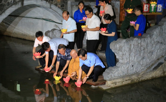 Tuong_niem__thap_nen_tri_an_cac_anh_hung_liet_si_tai_tinh_Thai_Binh