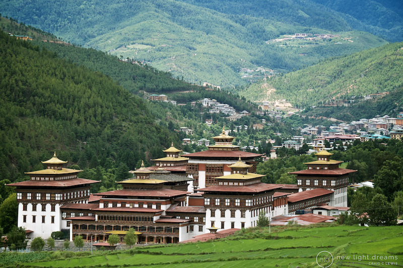 Vuong_quoc_Phat_giao_Bhutan_phong_toa_toan_quoc_lan_dau_tien_khi_xuat_hien_ca_nhiem_Covid_19_thu_113