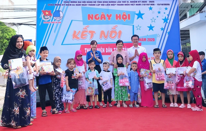 Ngay_hoi__Ket_noi_thanh_nien_dan_toc__ton_giao_