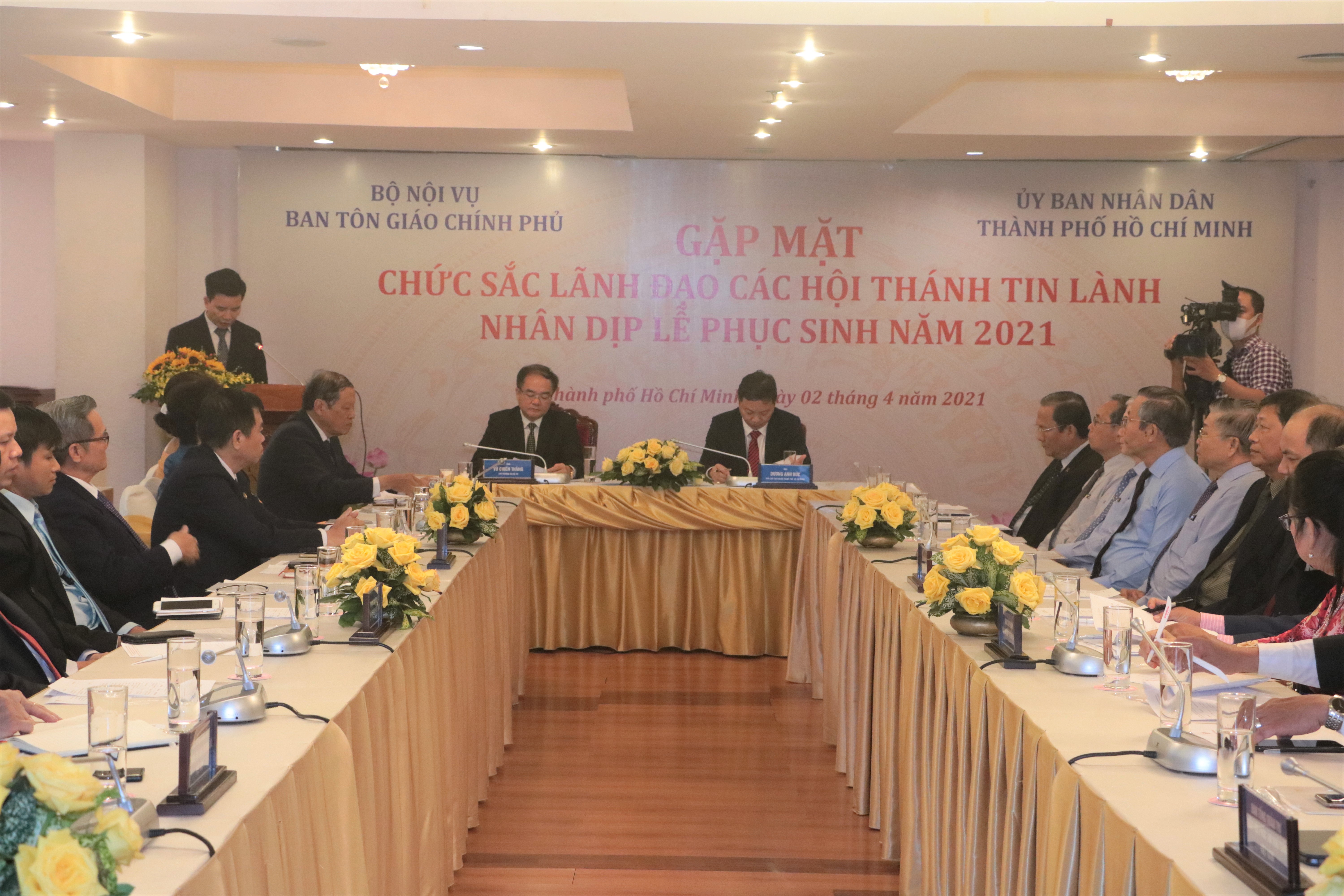 gap-mat-chuc-sac-lanh-dao-cac-hoi-thanh-tin-lanh-nhan-dip-le-phuc-sinh-2021