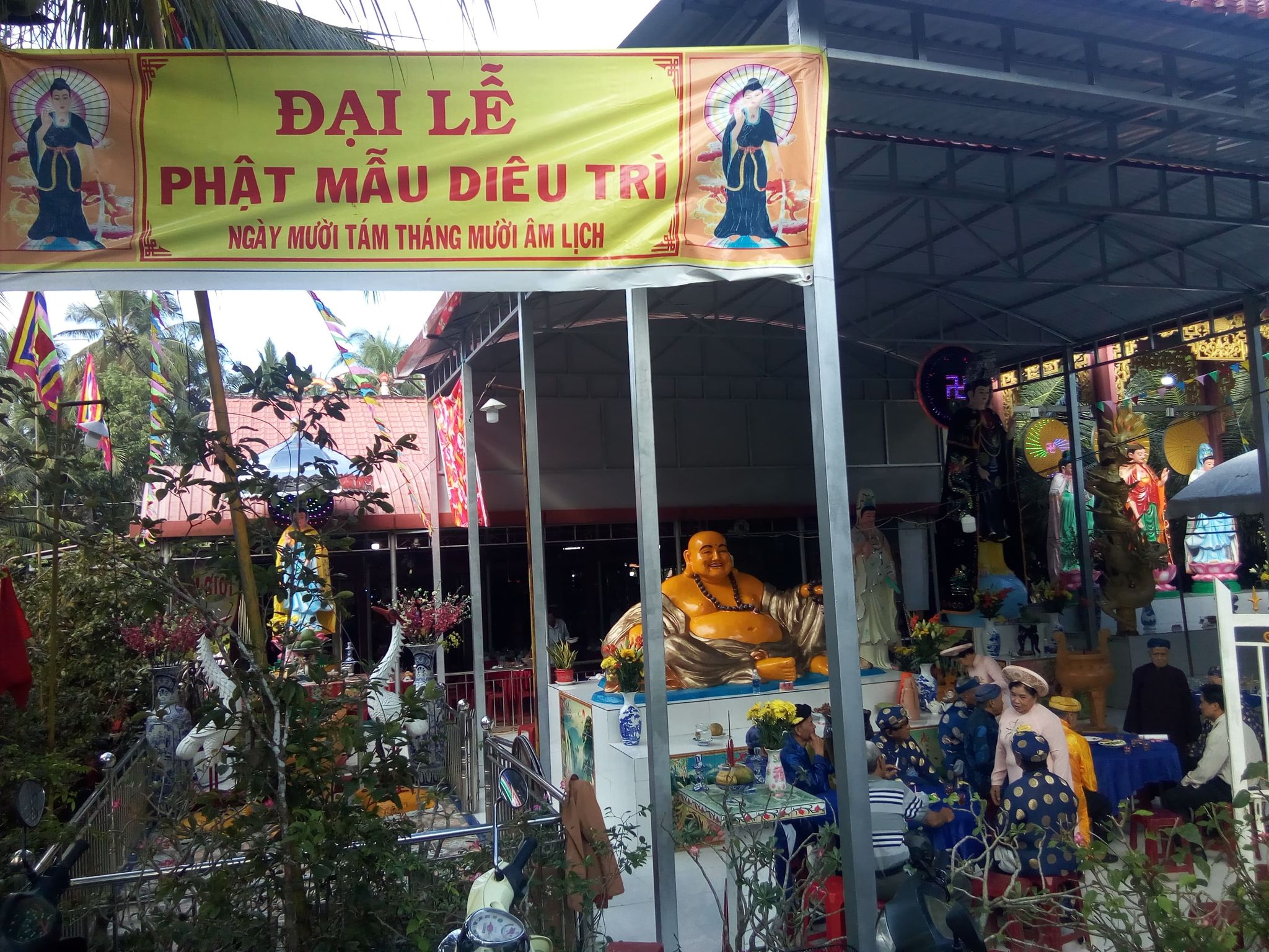 chua-buu-son-ky-huong-tinh-ben-tre-to-chuc-dai-le-phat-mau-dieu-tri