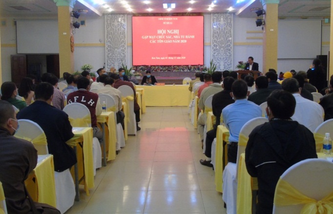 so-noi-vu-tinh-kon-tum-to-chuc-hoi-nghi-gap-mat-cac-chuc-sac-ton-giao-tieu-bieu-nam-2020