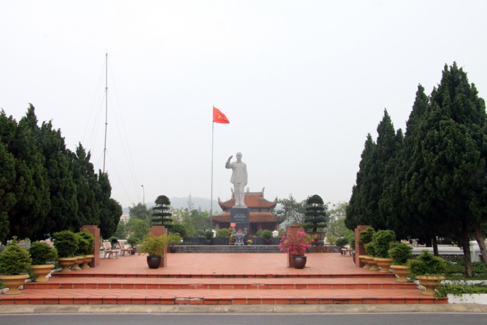 quang-ninh-tich-cuc-bao-ve-moi-truong-tai-khu-di-tich-danh-thang