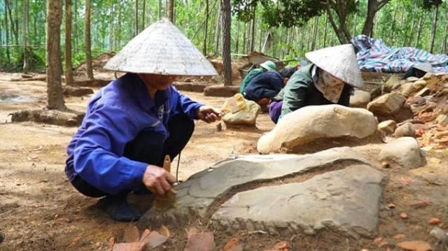 phat-hien-nhieu-di-vat-khao-co-tai-di-tich-chua-trai-cap