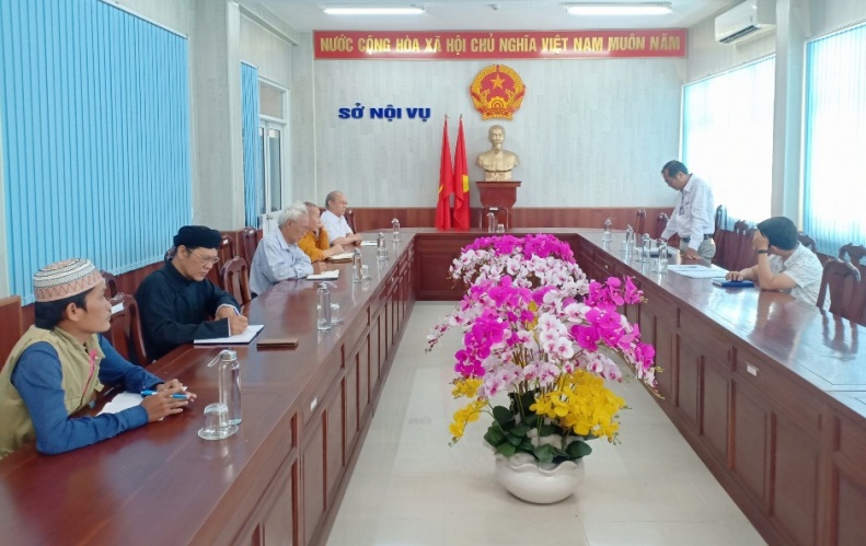 ban-ton-giao-tinh-an-giang-to-chuc-hoi-nghi-trien-khai-giang-day-02-mon-hoc-lich-su-viet-nam-va-phap-luat-viet-nam-trong-cac-co-so-dao-tao-ton-giao