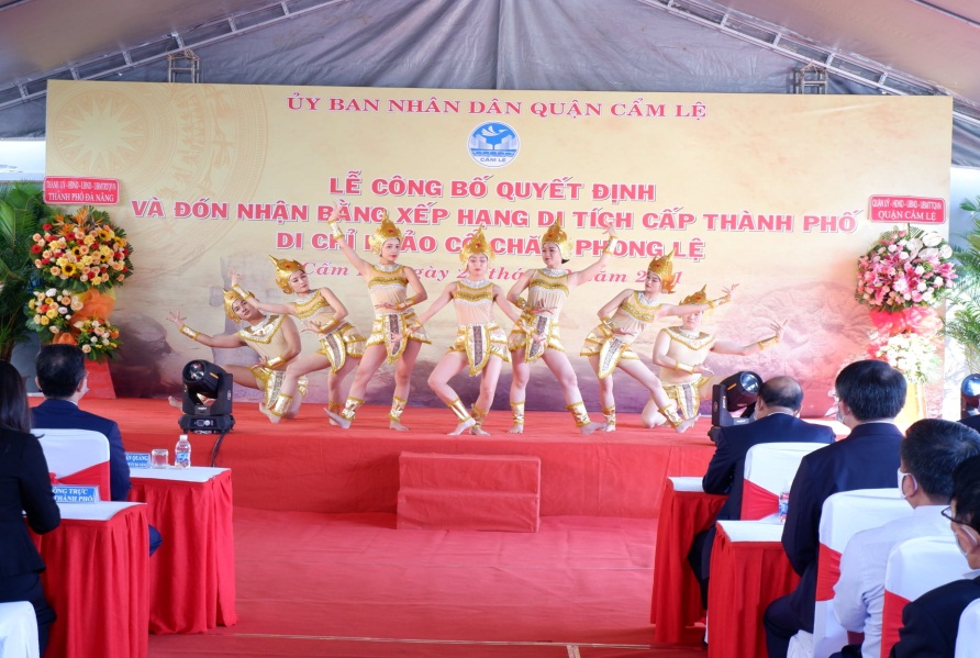 quan-cam-le-da-nang-don-nhan-bang-xep-hang-di-tich-cap-thanh-pho-di-chi-khao-co-cham-phong-le