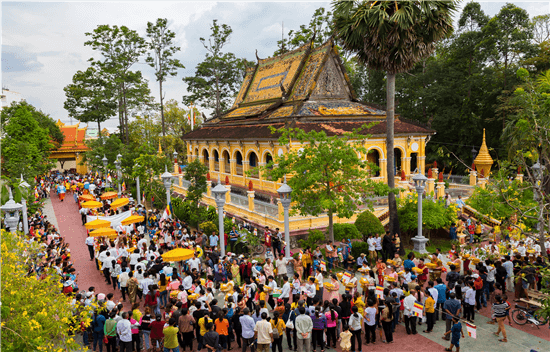 tra-vinh-day-manh-tuyen-truyen-pho-bien-luat-tin-nguong-ton-giao