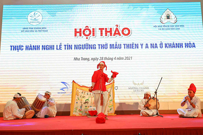 hoi-thao-thuc-hanh-nghi-le-tin-nguong-tho-mau-thien-y-a-na-o-khanh-hoa