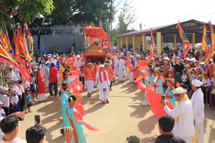 le-hoi-cambur-tuong-nho-nu-than-po-nagar